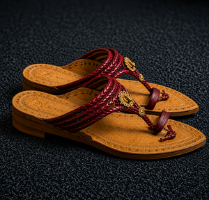 Sandalias planas de cuero hechas a mano con correa trenzada, pantuflas sin cordones con suela grabada, para uso casual de mujer. - Product Image 4