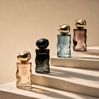 Botol Parfum Isi Ulang 30ml Anti Bocor Grosir, Bentuk Unik Kaca, Tutup Putih Tidak Beraturan, Pompa, Sablon