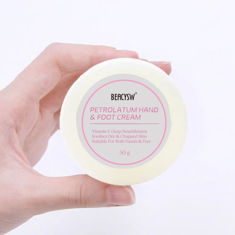 Crème pour les mains et les pieds à la vitamine E et au vaseline