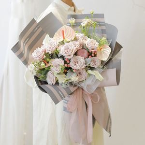 Film plastique imperméable de luxe pour emballage mat, papier d'emballage pour fleurs, bouquets pour fleuristes - Product Image 4