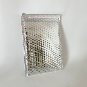 Sobre de correo de burbujas de 2 mil ecológico plateado personalizado, biodegradable para embalaje de ropa, entrega de regalo para envío de zapatos - Product Image 4