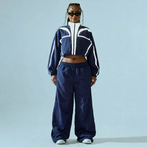 Conjunto Deportivo Cortavientos para Hombre, Chaqueta Corta Azul Marino y Pantalones Anchos con Bloques de Color, Cuello Alto, Transpirable, Tejido de Poliéster - Product Image 1