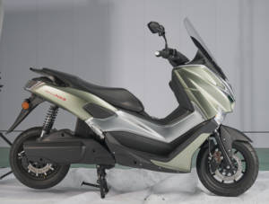 3000W Pedal eléctrico Ciclomotor 120AH Batería de litio 110 km/h Velocidad máxima 72V Voltaje - Product Image 3