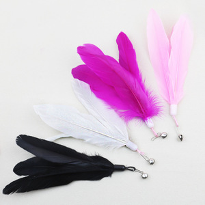 Jouet pour chat en forme de cloche avec plumes multicolores, tête remplaçable, amusant et résistant aux griffures et aux morsures, jouet pour animaux de compagnie en plumes. - Product Image 2