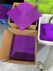 بلاط أرضيات المرآب المتشابك بوحدات صلبة ملونة ، حصير أرضيات المرآب البلاستيكية الصناعية لورشة عمل تفاصيل السيارات - Product Image 3