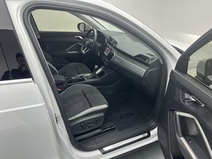 <span class=keywords><strong>Audi</strong></span> <span class=keywords><strong>Q3</strong></span> 35 TFSI 2022, SUV de Gasolina 1.4T, Automático, 7 Velocidades DCT, Volante a la Izquierda, 5 Plazas, SUV Compacto Usado, <span class=keywords><strong>Audi</strong></span> <span class=keywords><strong>Q3</strong></span> para Exportación, <span class=keywords><strong>Precio</strong></span> Económico - Product Image 6