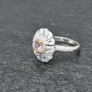 Anillo de Compromiso de Plata de Ley 925 con <span class=keywords><strong>Morganita</strong></span> y Circonitas Cúbicas, Diseño de Flor con Halo y Corte de Pera para Mujer - Product Image 3