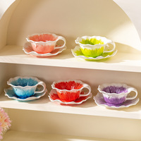 Lelyi INS Tasse à café et soucoupe irrégulières faites à la main créatives de grande valeur Petite tasse en céramique gaufrée de style frais