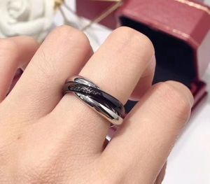 Anillos de Piedras Preciosas de Lujo Ligero para Mujer, Diseño de Tres Anillos Cruzados, Retención de Color de Nicho, Latón Clásico para Fiestas - Product Image 5