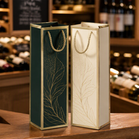 Sacs cadeaux en papier couché avec poignée, imprimés à la feuille d'or, nouveau design, personnalisés, pour emballage de vin, vente en gros d'usine