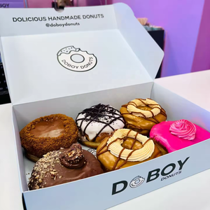 卸売ホットエコフレンドリーカスタマイズされたピンクの小さなバーガークロワッサンボックス寿司ベーカリーチョコレートケータリングブラウニー紙梱包箱 - Product Image 4