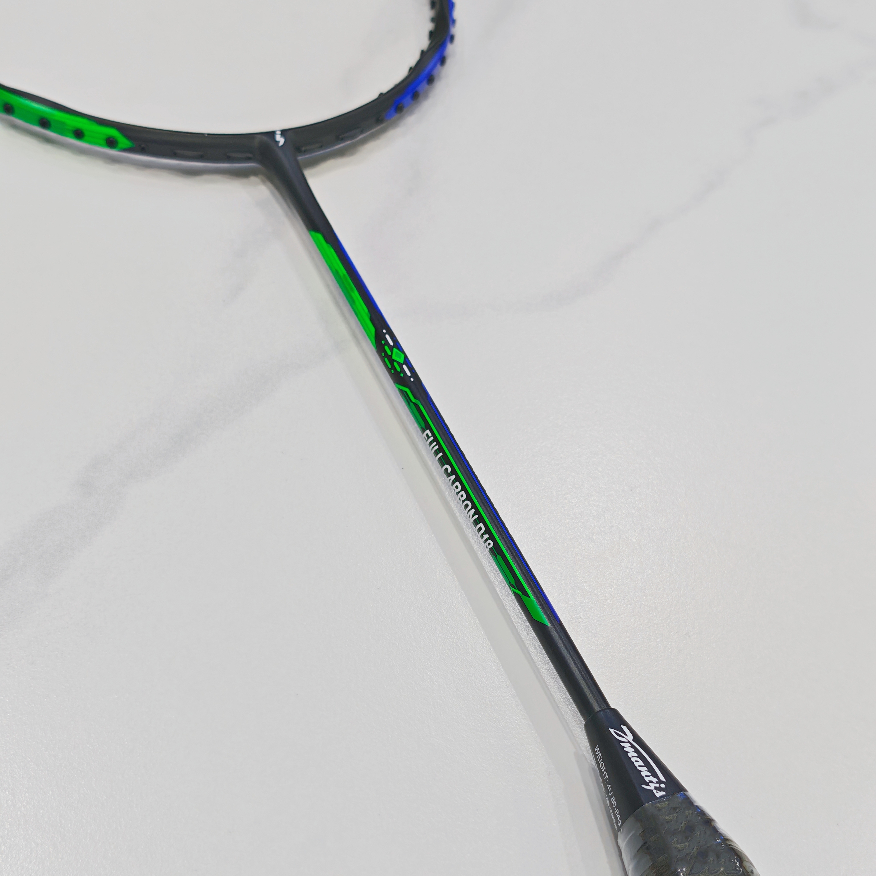 Best-Selling D18 4U Professional Carbon Fiber Badminton Racquet Lightweight Hard Durable Graphite Pu Grip All Skills