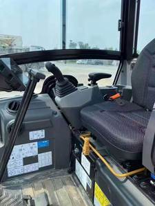 Excavatrice sur chenilles Caterpillar CAT303 d'occasion, 3 tonnes, certifiée CE, mini-pelle avec moteur Cummins, pompe à engrenages, bonnes performances de travail - Product Image 5