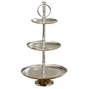 Plateaux ronds décoratifs en aluminium, support à gâteau à 3 niveaux, finition argentée avec poignée en anneau, vaisselle en métal portable, plateaux à dessert et à cupcakes - Product Image 1