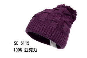 Chapeau de ski décontracté unisexe en tricot chaud d'hiver avec logo personnalisé, 100% acrylique, bonnet épais à revers, broderie 3D, motif à carreaux, réglable - Product Image 4