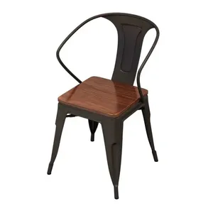 Silla de Comedor Industrial de Hierro Antiguo con Asiento de Madera - Product Image 1
