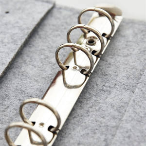 Carpeta de Hojas Sueltas A6 de Fieltro, Funda para Cuaderno con Ranura para Bolígrafo y Porta Tarjetas para Uso Escolar y de Oficina, Funda Delgada para Cuaderno para Regalo - Product Image 5