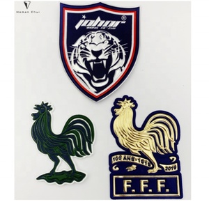 Patchs en PVC pour vêtements, fabrication chinoise, design personnalisé, haute qualité, impression 3D, support thermocollant souple en PVC, 150 degrés - Product Image 1