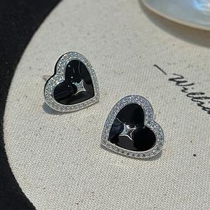 Pendientes de Plata de Ley S925 con Forma de Corazón Esmaltado, Diseño Vintage Simple y Moderno con Circonita, Joyería de Cristal Elegante - Product Image 4