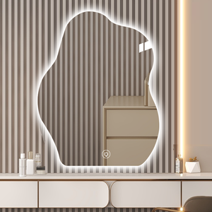 Miroir LED pleine longueur ondulé irrégulier sans cadre rétroéclairé avec interrupteur tactile sur pied pour chambre à coucher, salon, moderne, vente en gros - Product Image 4