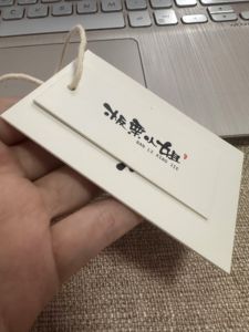 Custom Waterproof Barcode Holographic Paper Hangtags for Clothing - Product Image 5