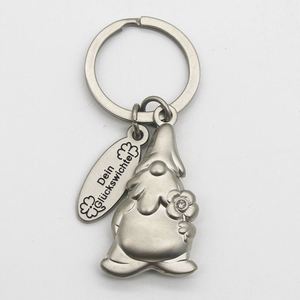 Porte-clés Manga Japonais Sailor Moon, Porte-clés Anime Personnalisé en Alliage de Fer et de Zinc, Porte-clés en Métal 2D avec Émail Souple et Époxy - Product Image 6