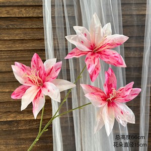 Fleur de lys artificielle Pingping à 3 têtes en soie, idéale pour la décoration de mariage, les accessoires photo en extérieur et la décoration artisanale de la maison - Product Image 2
