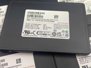 Horng Shing โซลิดสเตทไดรฟ์ใช้ MZ7L33T8HBNA-00B7C PM897 3.84T B7C SATA 6Gbps SSD - Product Image 6