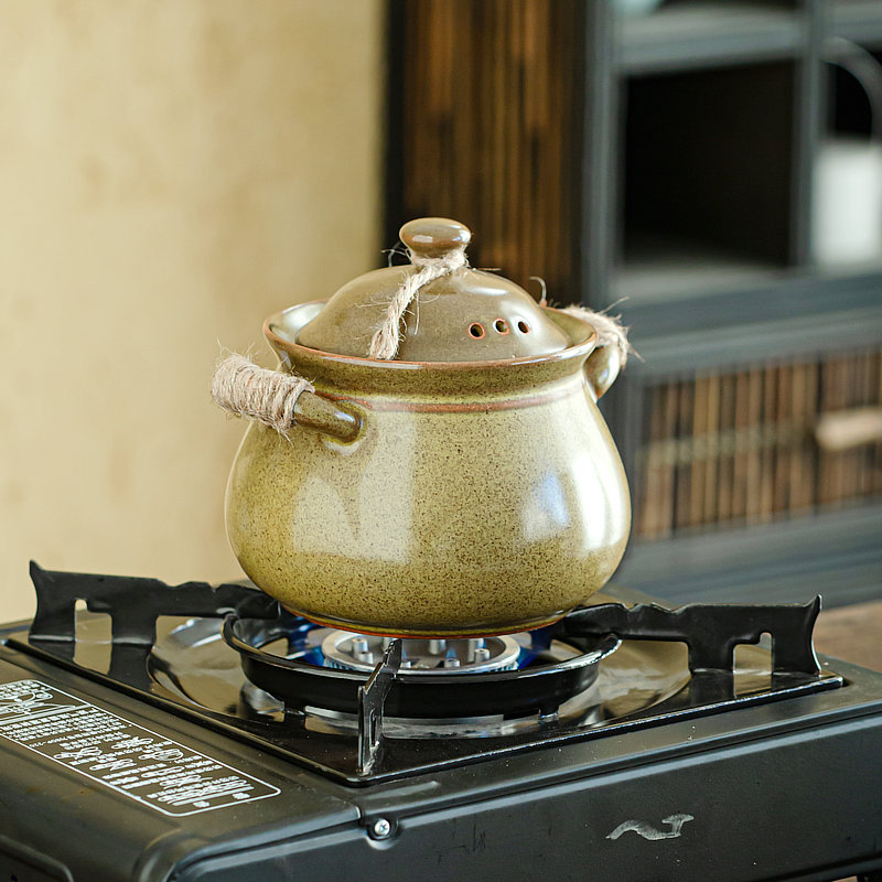 Mini cocotte pour une portion (thé d'automne jaune)