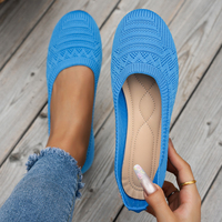 Großhandel Damen Plus Size Bequeme PU Einlegesohle Leichte Trendy Casual Slip-On Hohl gestrickte flache Schuhe für den täglichen Einkauf