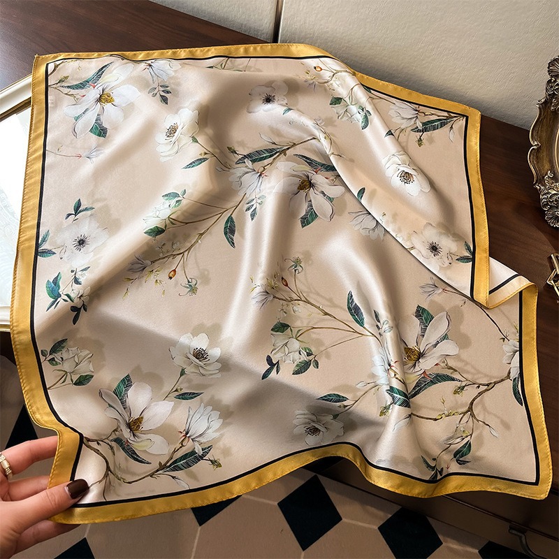 Elegant magnolia-53cm
