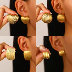 ต่างหูแฟชั่นสไตล์คลาสสิกไม่ทำให้เสื่อมเสียกันน้ำทำจากสแตนเลสสตีลทรงสี่เหลี่ยม - Product Image 6