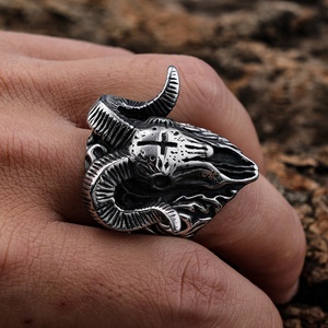 Anillos de Calavera Negra Personalizados para Motociclistas, Anillos de Acero Inoxidable con Diseño de <span class=keywords><strong>Lucifer</strong></span>, Cabra, Carnero y <span class=keywords><strong>Diablo</strong></span> para Hombres y Mujeres - Product Image 6