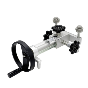 ปั๊มไฮดรอลิกแบบพกพา 700 บาร์ รุ่นใหม่ YWQ-1442 อุปกรณ์สอบเทียบ - Product Image 3