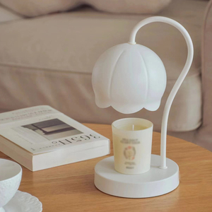 โคมไฟตั้งโต๊ะ LED ทรงดอกไม้สีขาวนวล สไตล์โมเดิร์นมินิมอล ฐาน E27 คอปรับได้ แสงวอร์มไวท์ 2000K ถนอมสายตา - Product Image 5