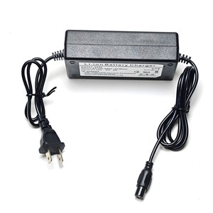 <span class=keywords><strong>Chargeur</strong></span> 42V 2A <span class=keywords><strong>pour</strong></span> trottinette électrique auto-équilibrante à deux roues, skateboard, véhicule gyroscopique, batterie lithium, charge rapide intelligente 84W - Product Image 3