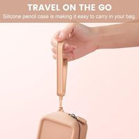 Organisateur de maquillage de voyage en silicone personnalisé pour femmes sac de rangement cosmétique à fermeture éclair étanche sacs de maquillage portables
