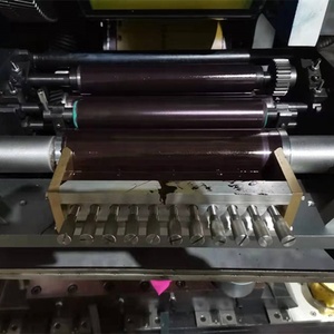 Machine d'impression automatique de tube rigide en plastique de décalage de <span class=keywords><strong>Towin</strong></span>, prix usine d'imprimante de tube de mastic de silicone d'industrie - Product Image 4