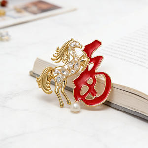 Fabricante Chino de Artesanías Metálicas, Pin de Solapa de Esmalte Duro con Diseño de Anime, Personalizado, Venta al Por Mayor - Product Image 2