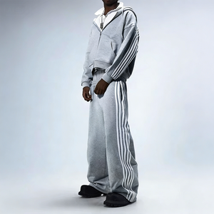 Vente en gros Ensemble pantalon de survêtement et sweat à capuche court deux pièces en molleton de coton vierge personnalisé pour hommes Sweats à capuche zippés pour hommes Streetwear - Product Image 1