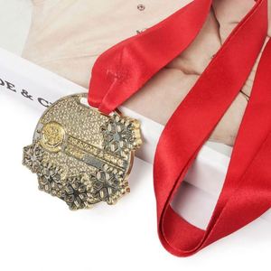 Medallas y Trofeos de Fútbol Personalizados Ecológicos de Metal Dorado con Impresión Digital Offset y Serigrafía - Product Image 5