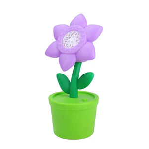 Machine à <span class=keywords><strong>bulles</strong></span> en forme de rose avec lumières LED, automatique, pour intérieur/extérieur, fêtes d'anniversaire, mariages, portable, à piles, en plastique - Product Image 2