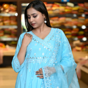 Ensemble Anarkali Kurta en Coton Pur Longueur Ras du Sol, Design de Luxe, Broderie Élégante, Robe Col V, Dupatta, Vêtements Traditionnels pour Femmes, Vente en Gros - Product Image 1
