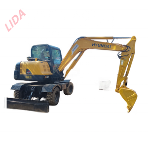 Mini pelleteuse hydraulique à chenilles Hyundai de 6 tonnes d'occasion avec moteur Yanmar Modèle 2024 Excellent état - Product Image 1