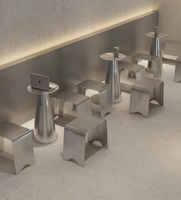 Table Ronde Murale Robuste et Compacte en Acier Inoxydable, Idéale pour Bistro, Café ou Bar Commercial, Design Floral Original