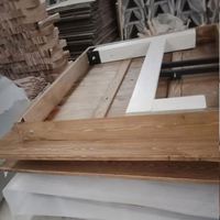 En stock : Table pliante robuste en bois massif, durable, pour banquets et conférences, idéale pour restaurants et cafés (vente en gros)