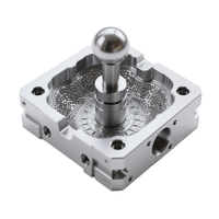 Service d'usinage sur tour CNC 5 axes avec électroérosion à fil et brochage pour l'acier inoxydable pour pièces de moules de véhicules