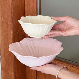 Assiettes à salade, <span class=keywords><strong>nouilles</strong></span> et soupes Lelyi Série Fleur en porcelaine givrée peinte à la main, écologiques, pour la rentrée scolaire, motif cœur féminin - Product Image 4