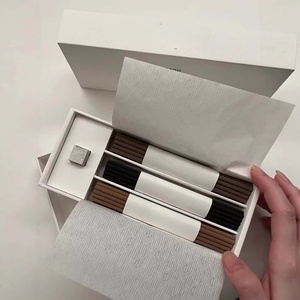 Set di Incenso in Scatola, Aromi Autunnali, 60 Pezzi, Confezione Regalo, Profumo di <span class=keywords><strong>Casa</strong></span> sull'Albero e Rosa Fiammeggiante - Product Image 6