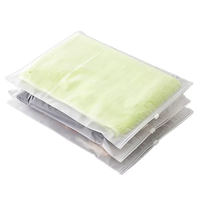 Sac d'emballage en plastique rétractable PE/EVA personnalisé avec logo, pour vêtements de bain, fermeture autocollante, impression en gravure, jetable pour t-shirts